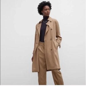 Club Monaco Women's Everywear Everyday Trench Coat/Jacket in Tan